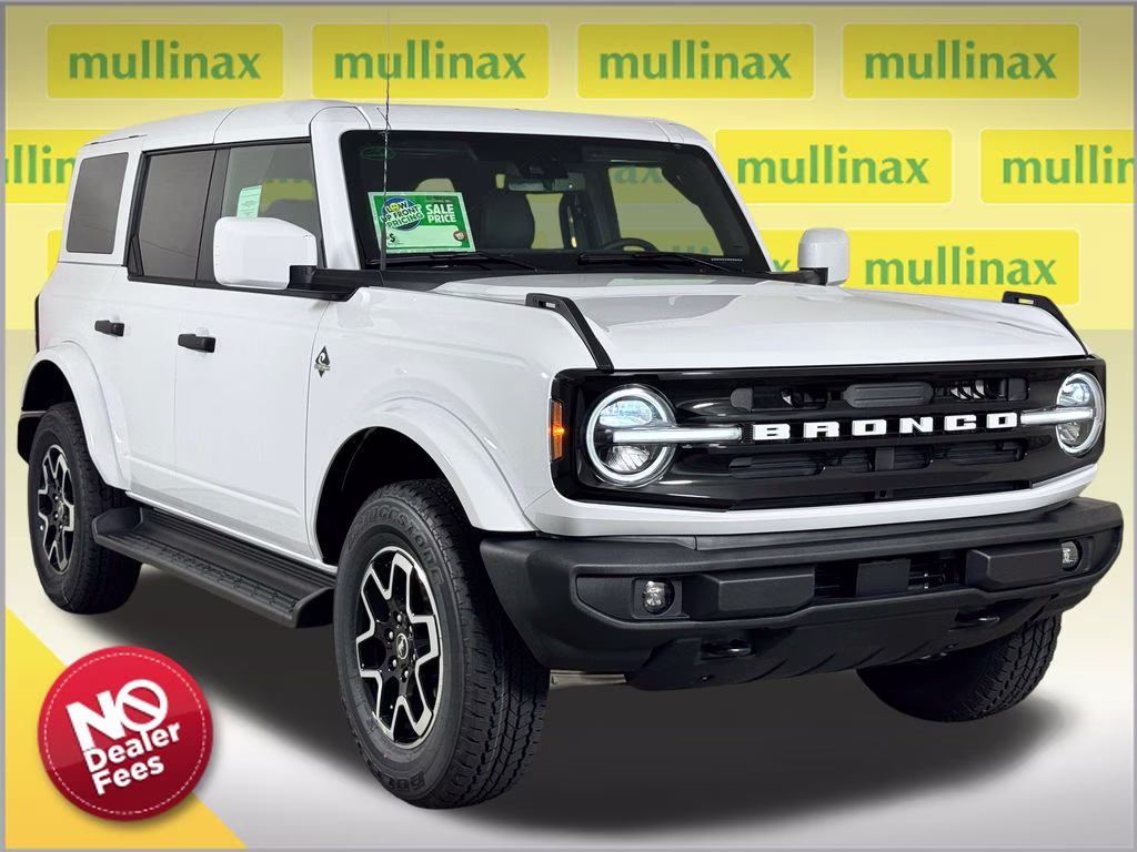 2026 Oxford White Ford Bronco Outer Banks 4X4 SUV
