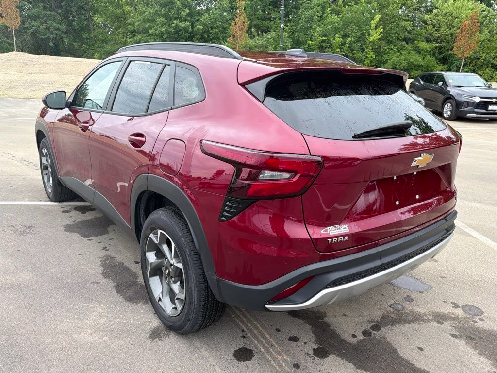 2024 Crimson Metallic Chevrolet Trax LT FWD SUV