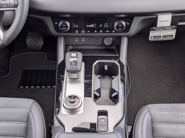 2026 Black Mitsubishi Outlander LE FWD SUV