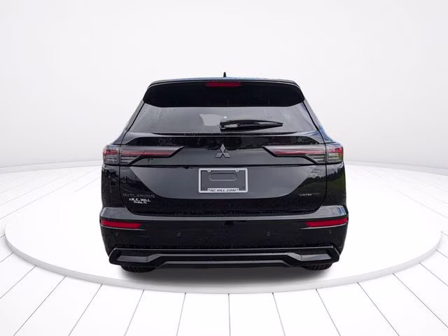 2026 Black Mitsubishi Outlander LE FWD SUV
