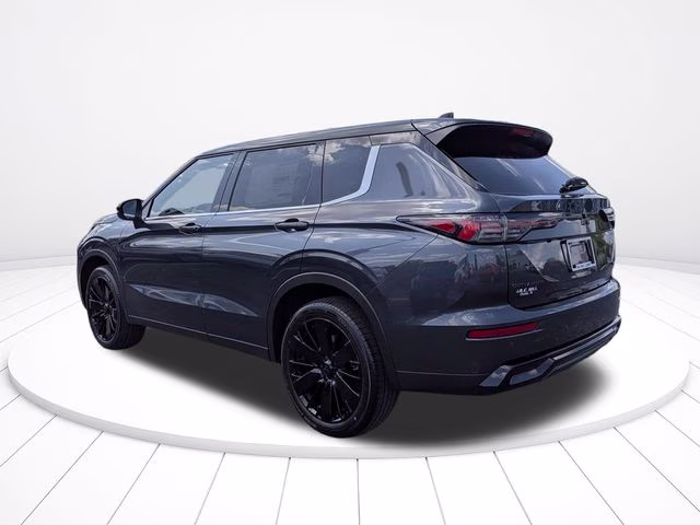 2026 Graphite Gray Mitsubishi Outlander LE FWD SUV