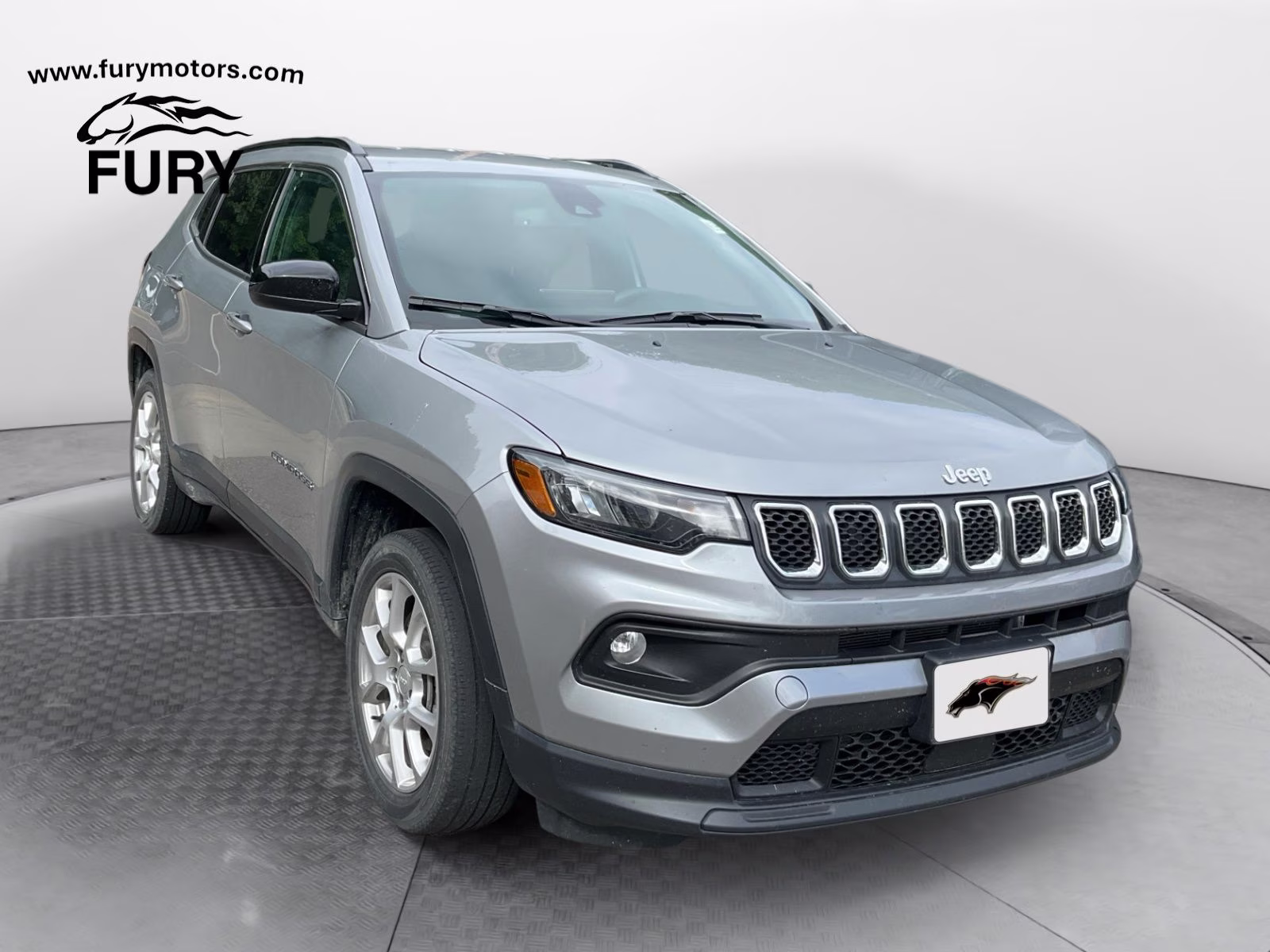 2023 Billet Silver Metallic Clearcoat Jeep Compass Latitude Lux 4X4 SUV