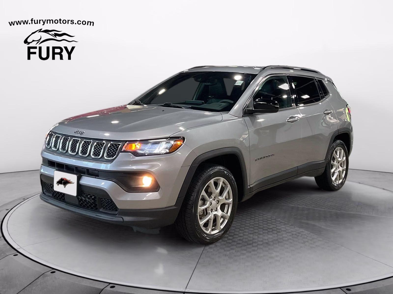 2023 Billet Silver Metallic Clearcoat Jeep Compass Latitude Lux 4X4 SUV
