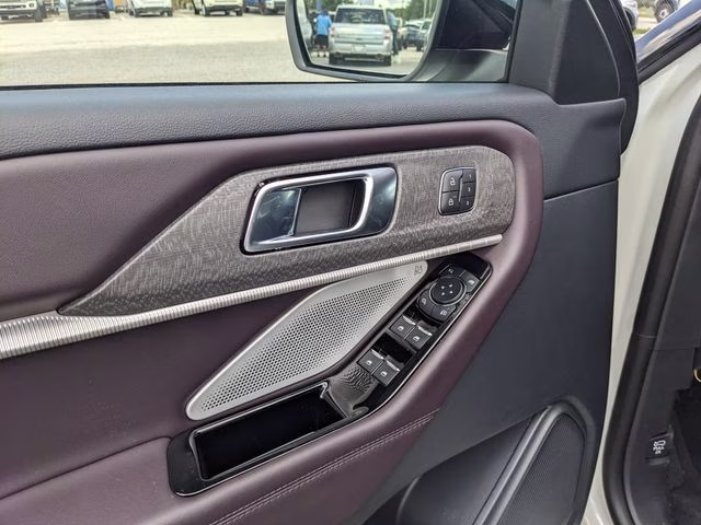 2026 Star White Metallic Tri-Coat Ford Explorer Platinum RWD SUV