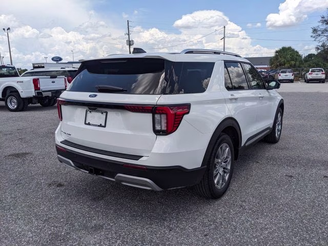 2026 Star White Metallic Tri-Coat Ford Explorer Platinum RWD SUV