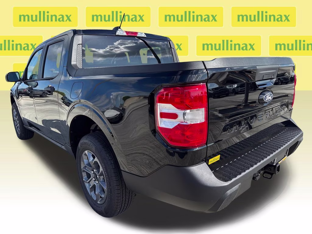 2026 Shadow Black Ford Maverick XLT FWD Truck