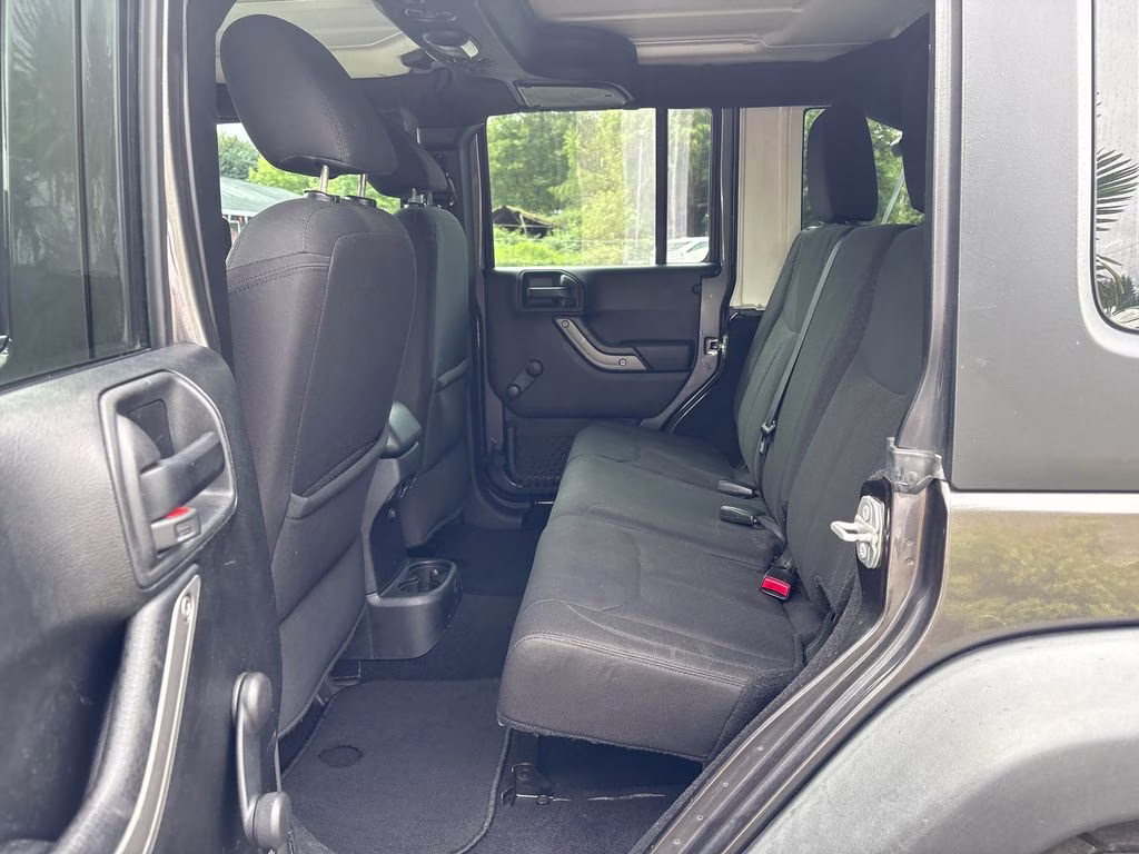 2018 Granite Crystal Metallic Clearcoat Jeep Wrangler JK Unlimited Sport 4X4 SUV