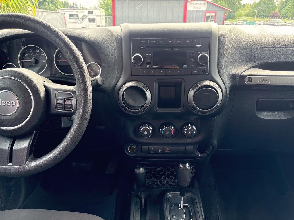 2018 Granite Crystal Metallic Clearcoat Jeep Wrangler JK Unlimited Sport 4X4 SUV