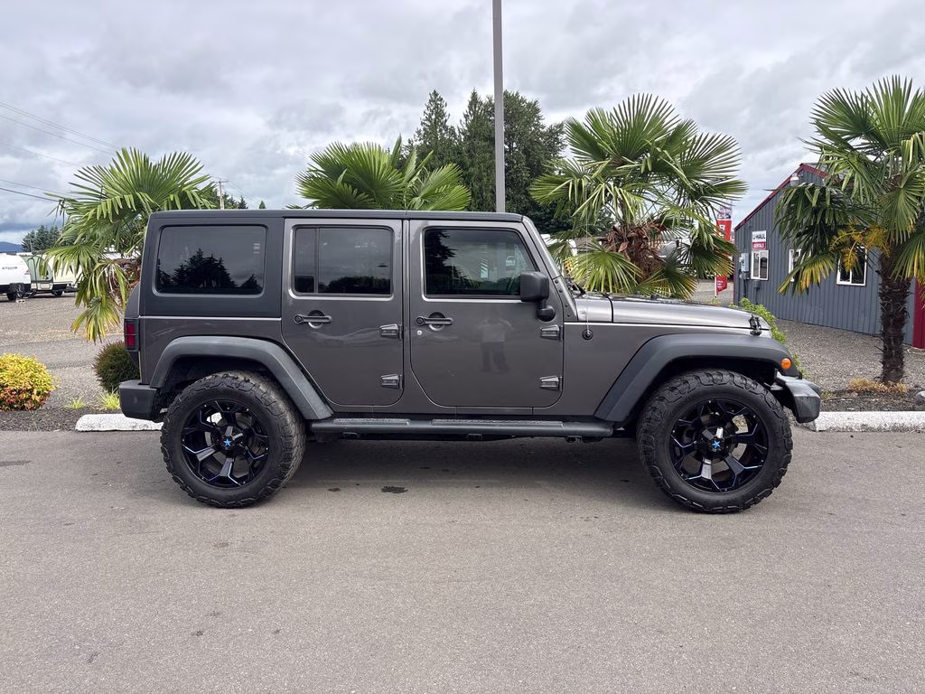 2018 Granite Crystal Metallic Clearcoat Jeep Wrangler JK Unlimited Sport 4X4 SUV