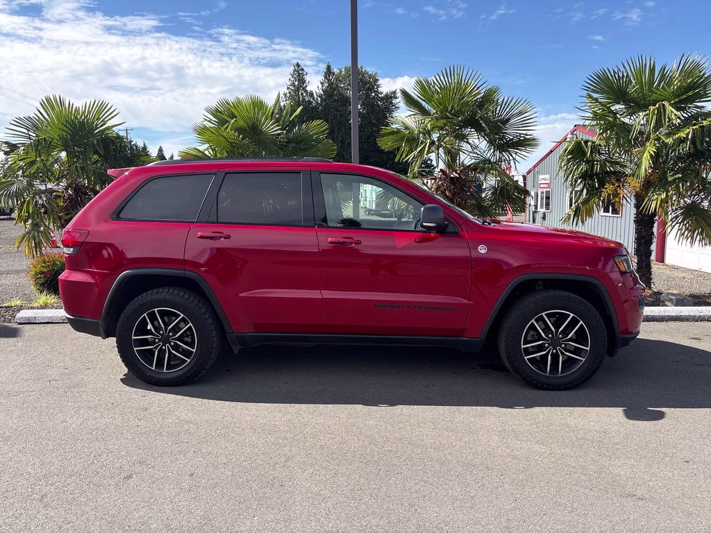 2019 Redline 2 Coat Pearl Jeep Grand Cherokee Trailhawk 4X4 SUV
