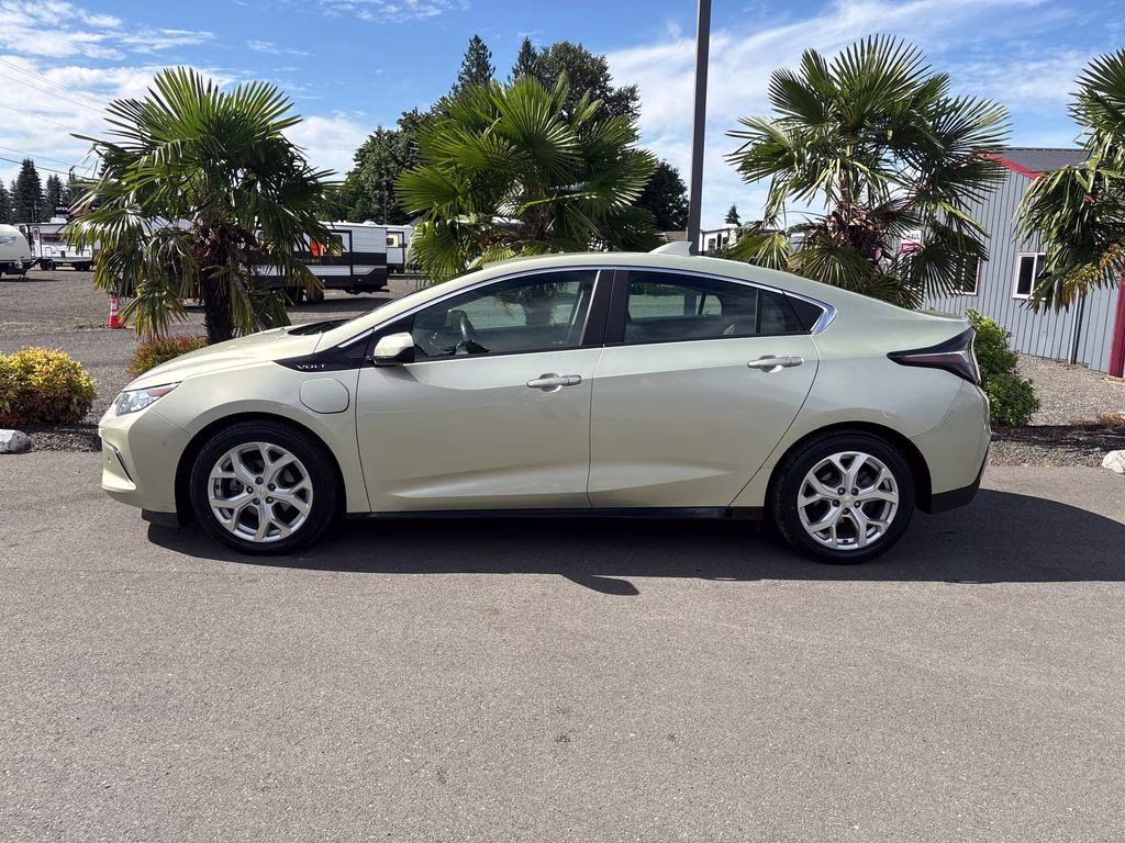2017 Citron Green Metallic Chevrolet Volt Premier FWD Hatchback
