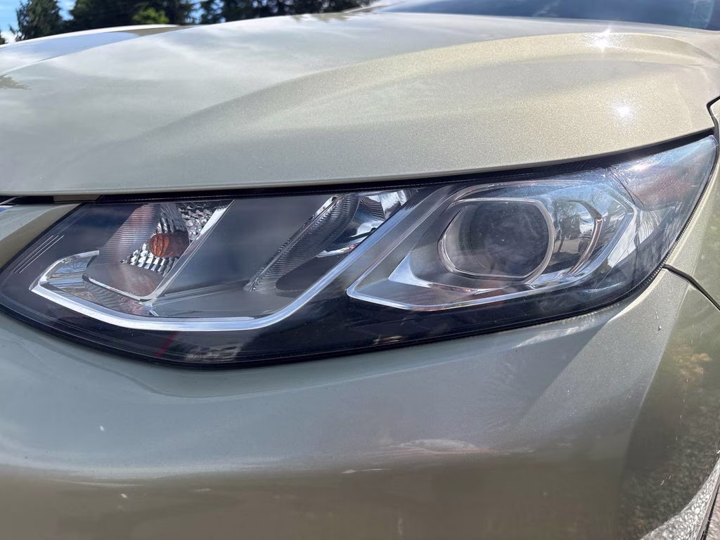 2017 Citron Green Metallic Chevrolet Volt Premier FWD Hatchback