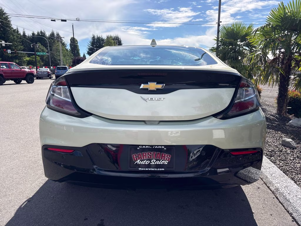 2017 Citron Green Metallic Chevrolet Volt Premier FWD Hatchback