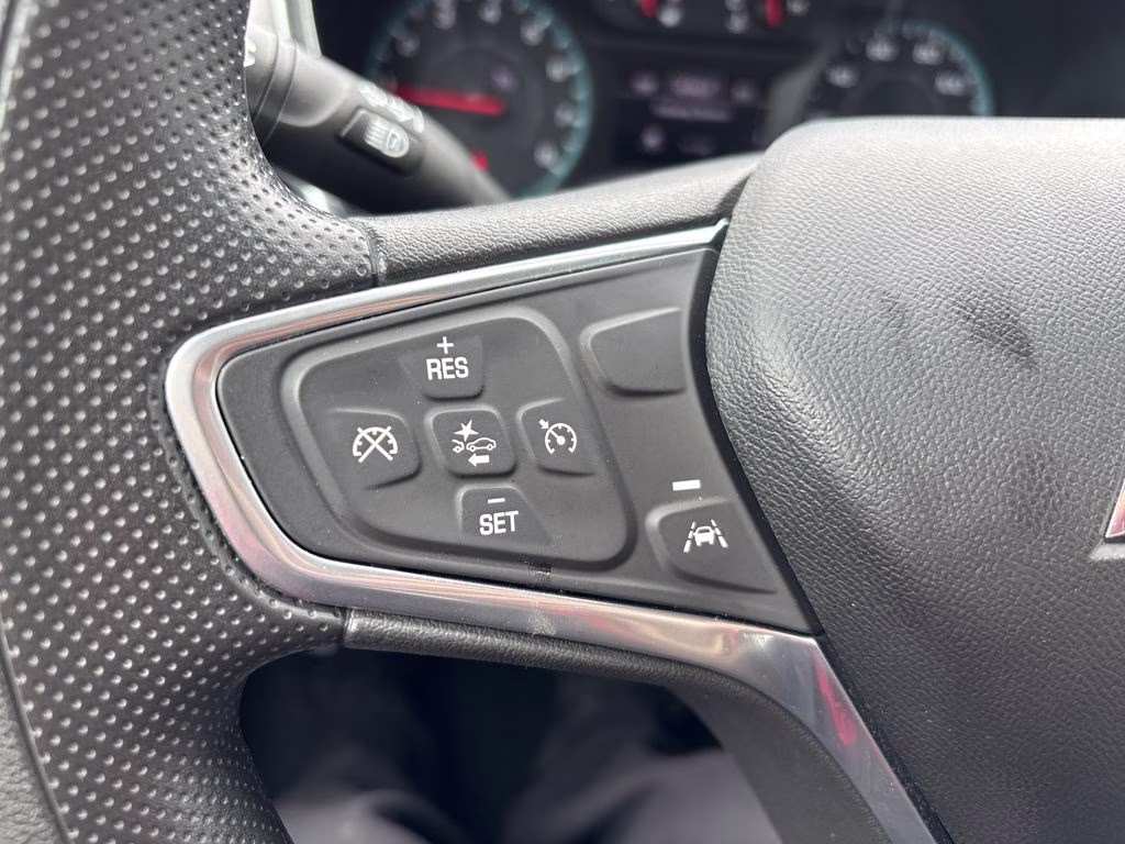 2022 Summit White Chevrolet Equinox LS AWD SUV