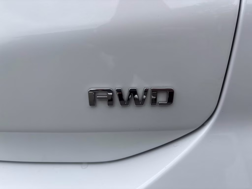 2022 Summit White Chevrolet Equinox LS AWD SUV