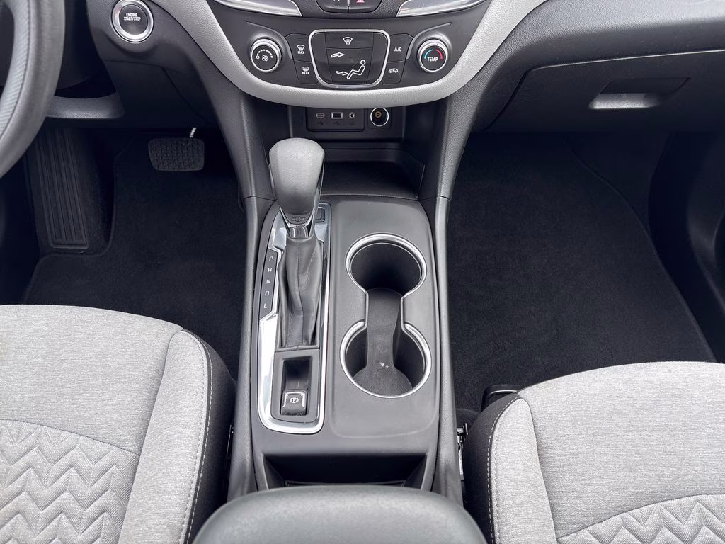 2022 Summit White Chevrolet Equinox LS AWD SUV