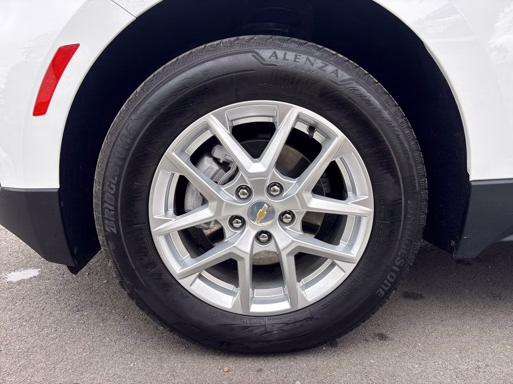 2022 Summit White Chevrolet Equinox LS AWD SUV