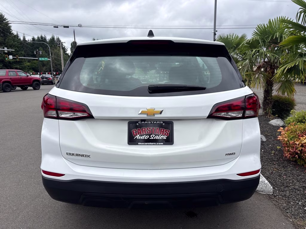 2022 Summit White Chevrolet Equinox LS AWD SUV