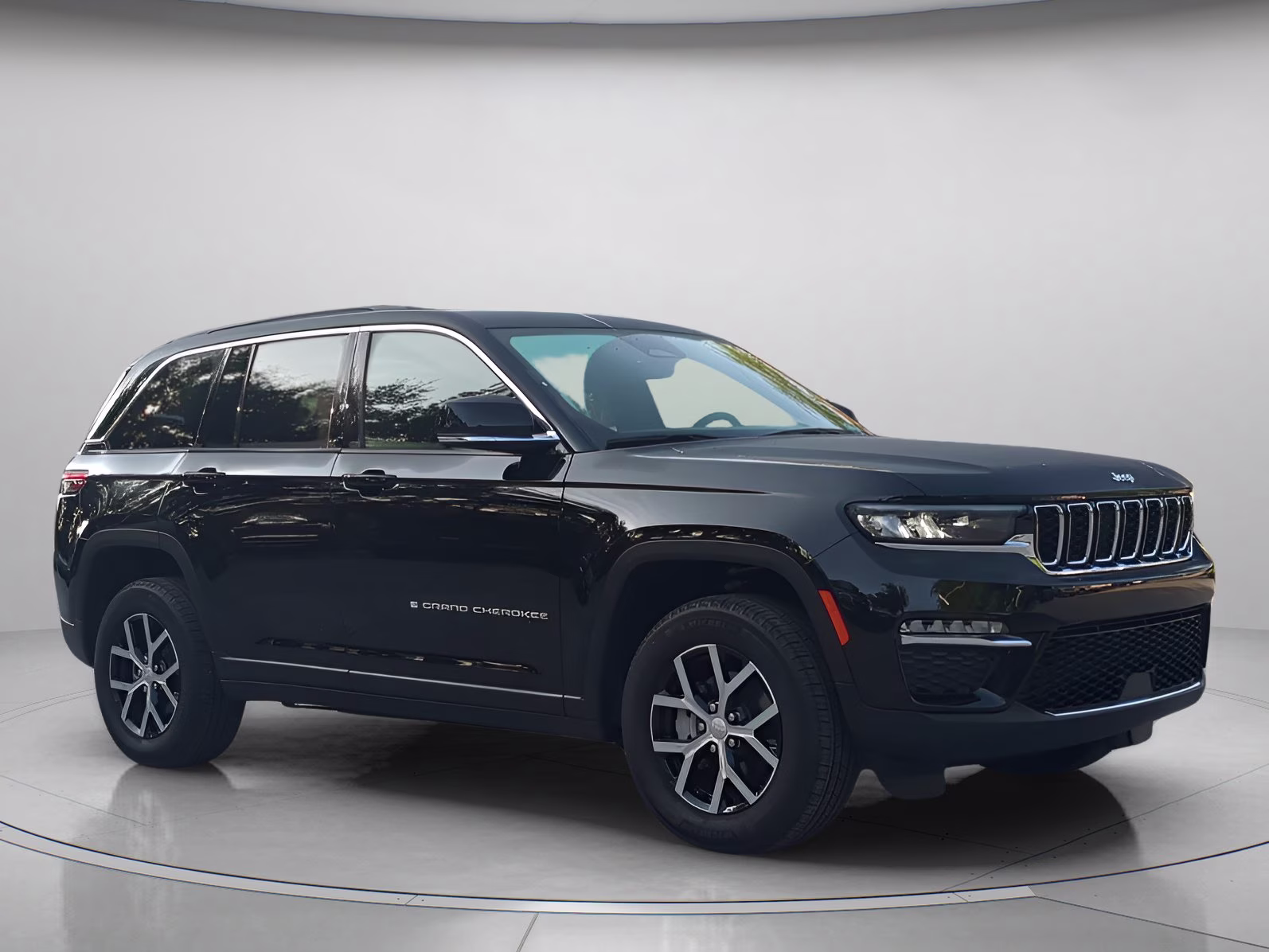 2025 Diamond Black Crystal Pearlcoat Jeep Grand Cherokee Limited 4X4 SUV