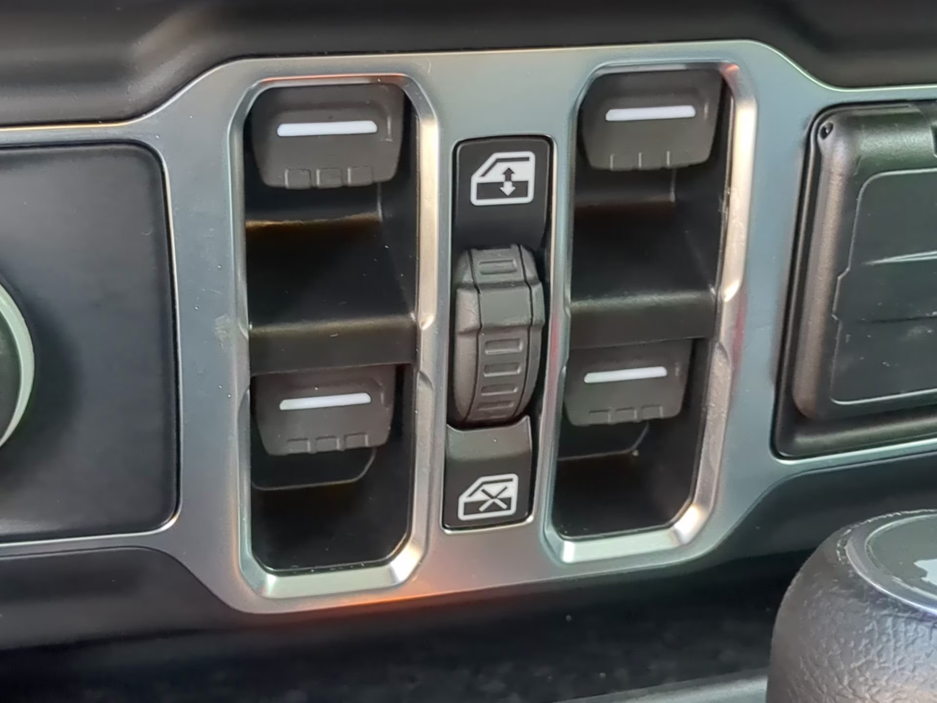2025 Anvil Clearcoat Jeep Wrangler 4xe Sahara 4X4 Convertible