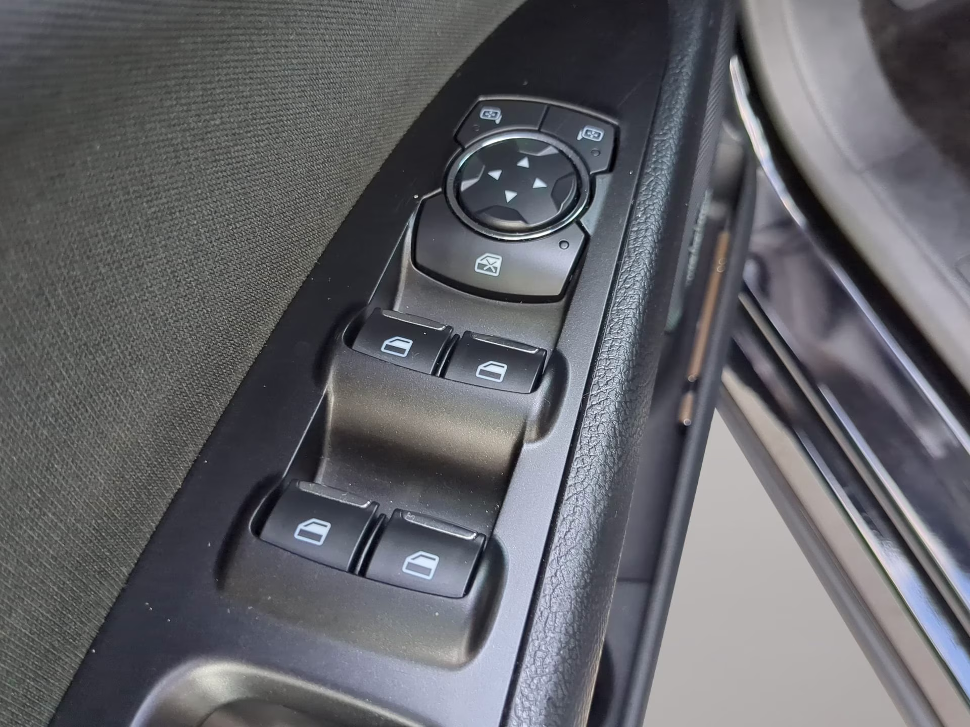 2017 Shadow Black Ford Fusion SE FWD Sedan