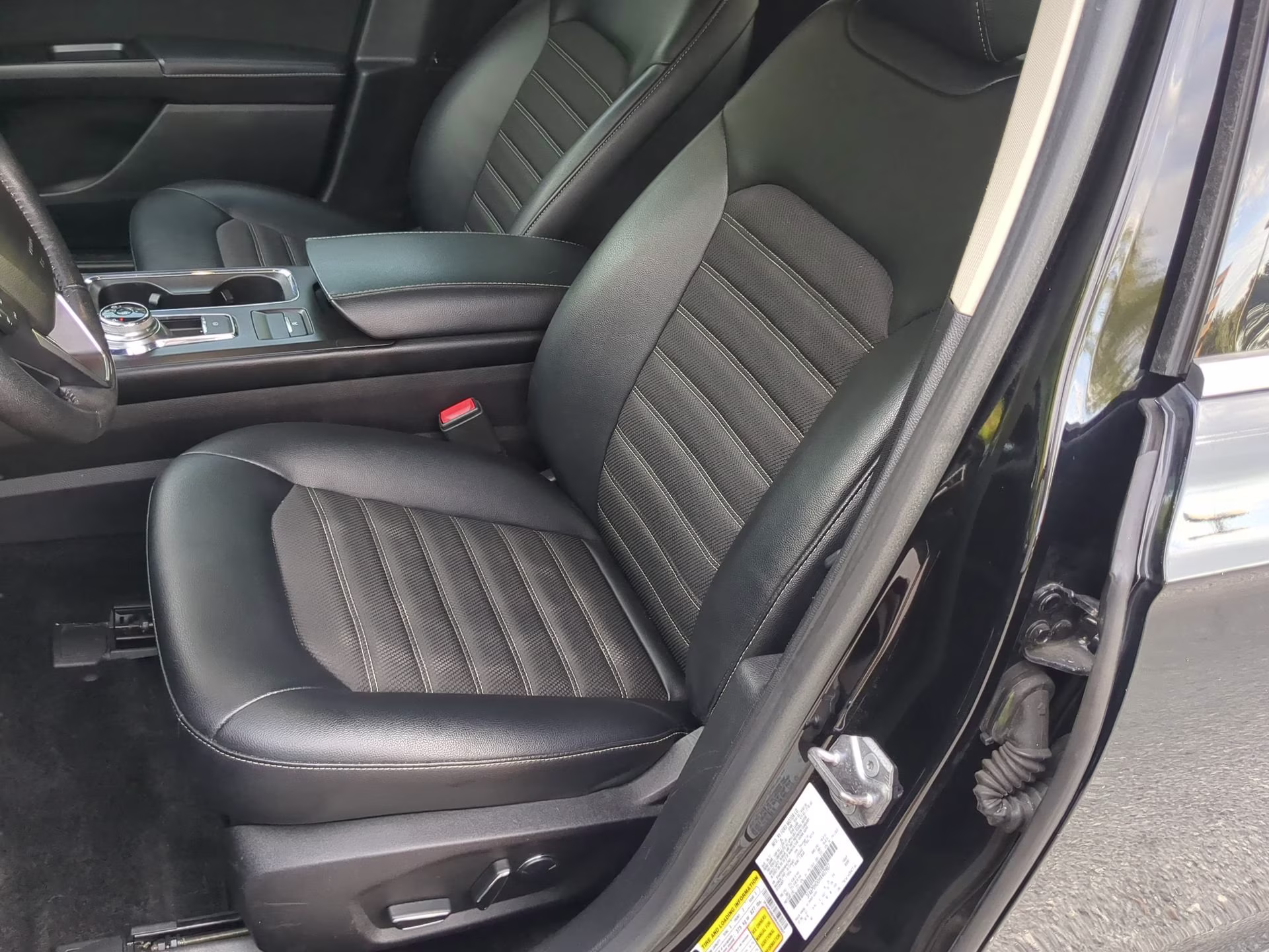 2017 Shadow Black Ford Fusion SE FWD Sedan