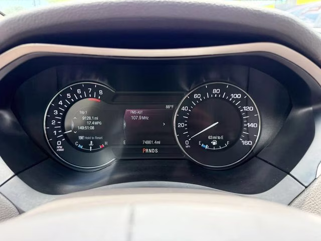 2019 White Platinum Clearcoat Metallic Lincoln MKZ Standard FWD Sedan
