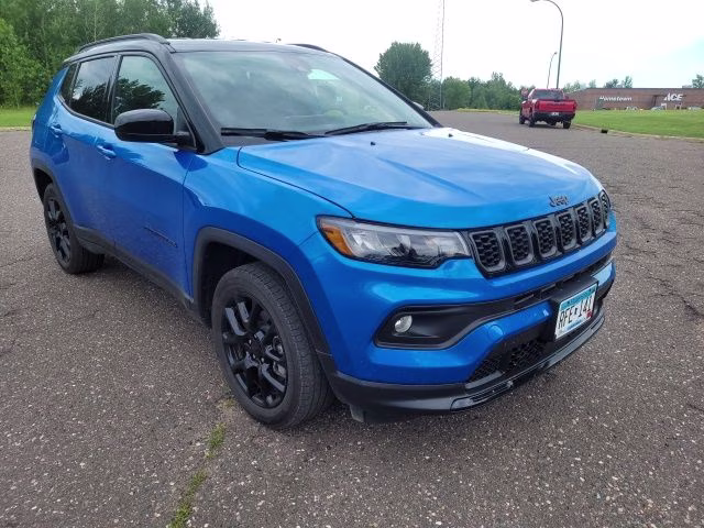 2024 Hydro Blue Pearlcoat Jeep Compass Latitude 4X4 SUV