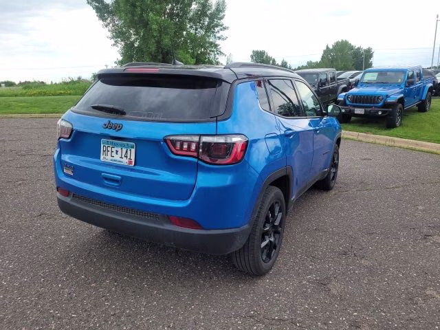 2024 Hydro Blue Pearlcoat Jeep Compass Latitude 4X4 SUV