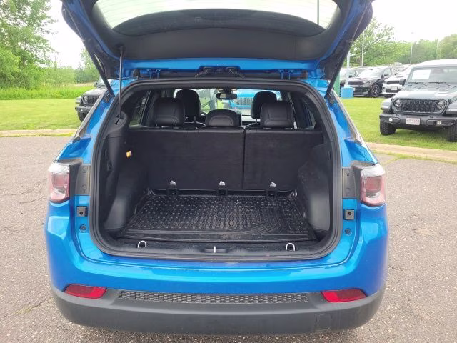 2024 Hydro Blue Pearlcoat Jeep Compass Latitude 4X4 SUV