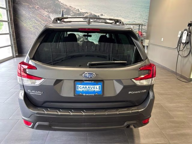 2023 Magnetite Gray Metallic Subaru Forester Premium AWD SUV