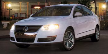 2008 Volkswagen Passat Komfort FWD Sedan