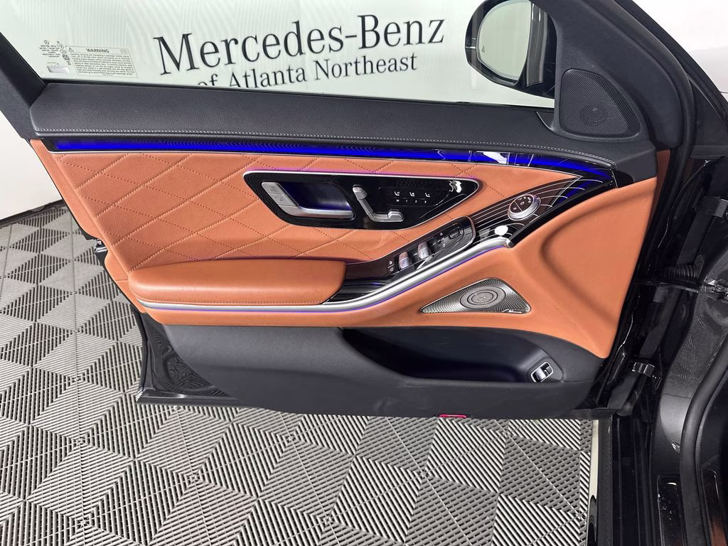 2025 Graphite Gray Metallic Mercedes-Benz S-Class S 580 AWD Sedan