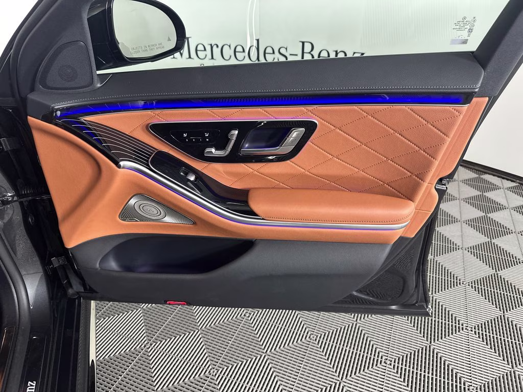 2025 Graphite Gray Metallic Mercedes-Benz S-Class S 580 AWD Sedan