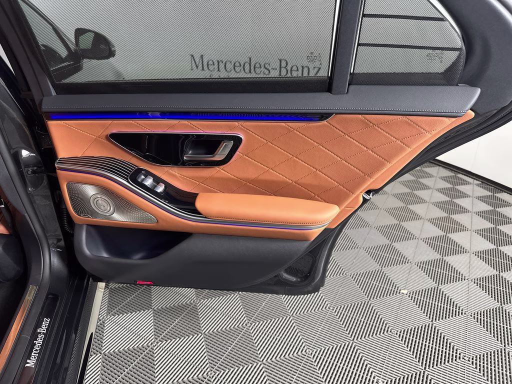 2025 Graphite Gray Metallic Mercedes-Benz S-Class S 580 AWD Sedan