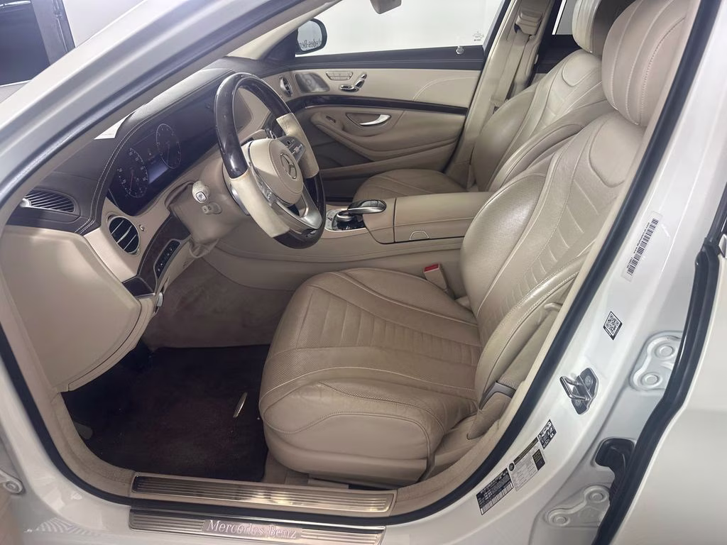 2018 White Mercedes-Benz S-Class S 560 RWD Sedan