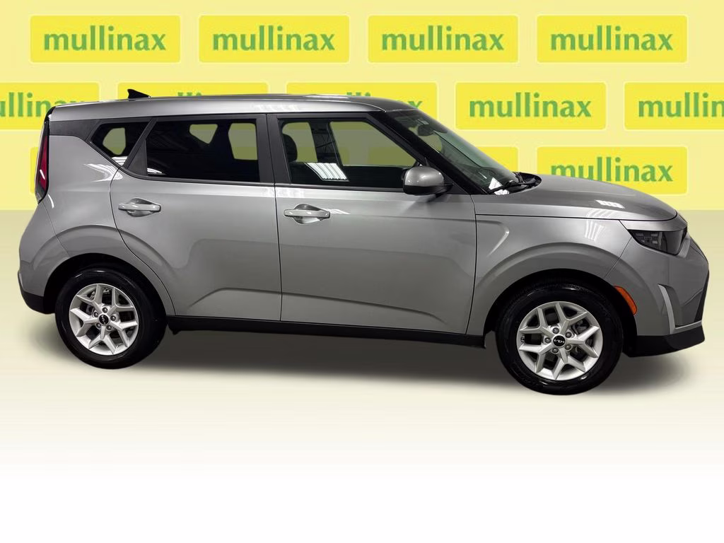 2025 Steel Gray Kia Soul LX FWD Hatchback