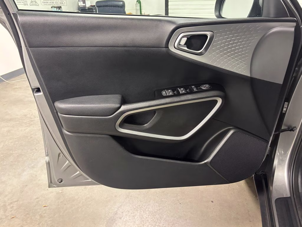 2025 Steel Gray Kia Soul LX FWD Hatchback