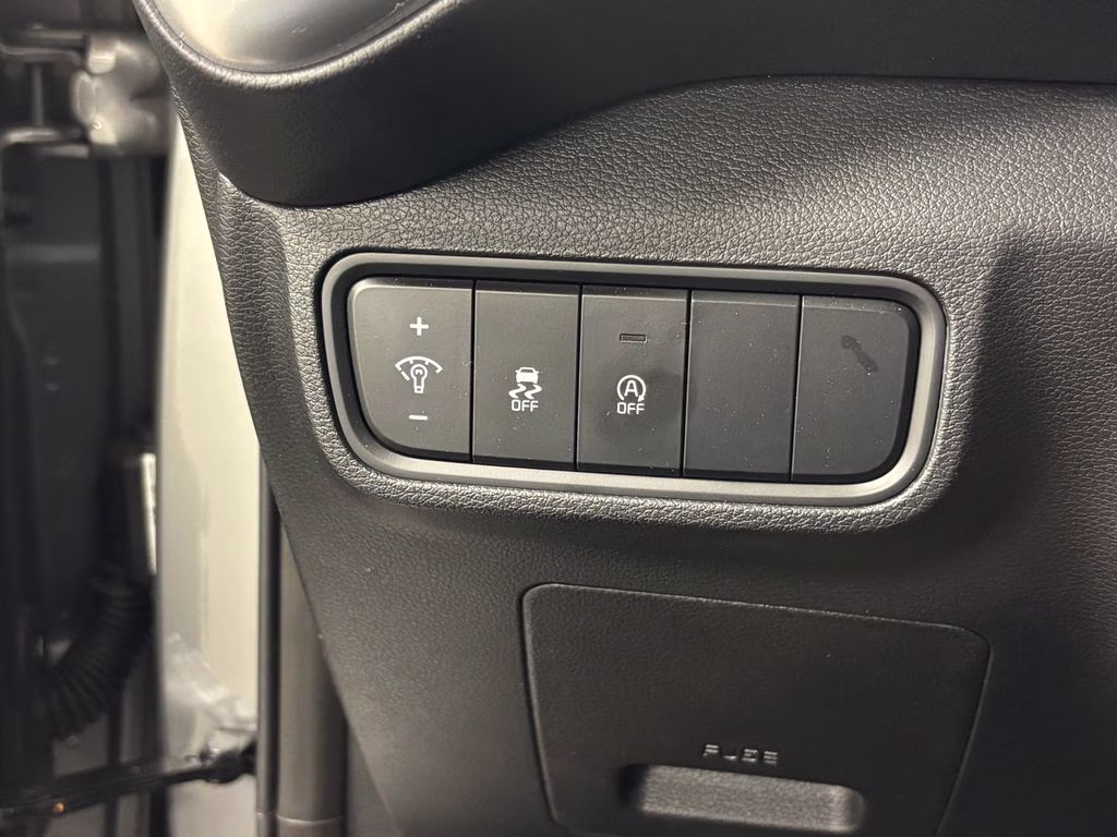 2025 Steel Gray Kia Soul LX FWD Hatchback