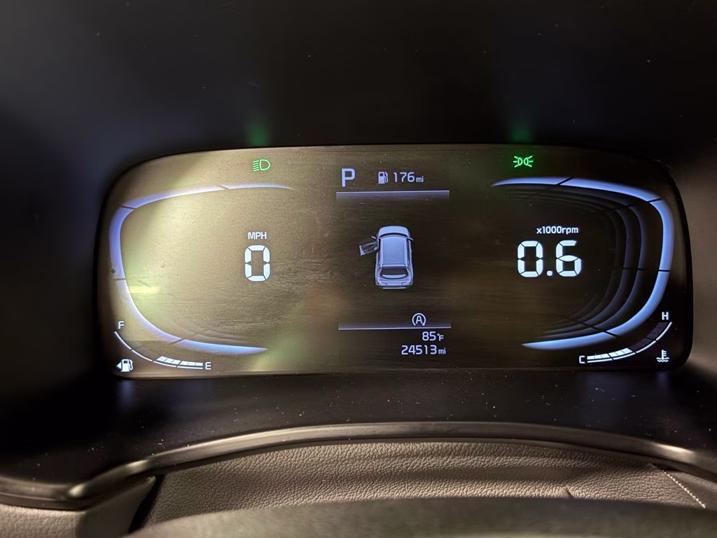 2025 Steel Gray Kia Soul LX FWD Hatchback