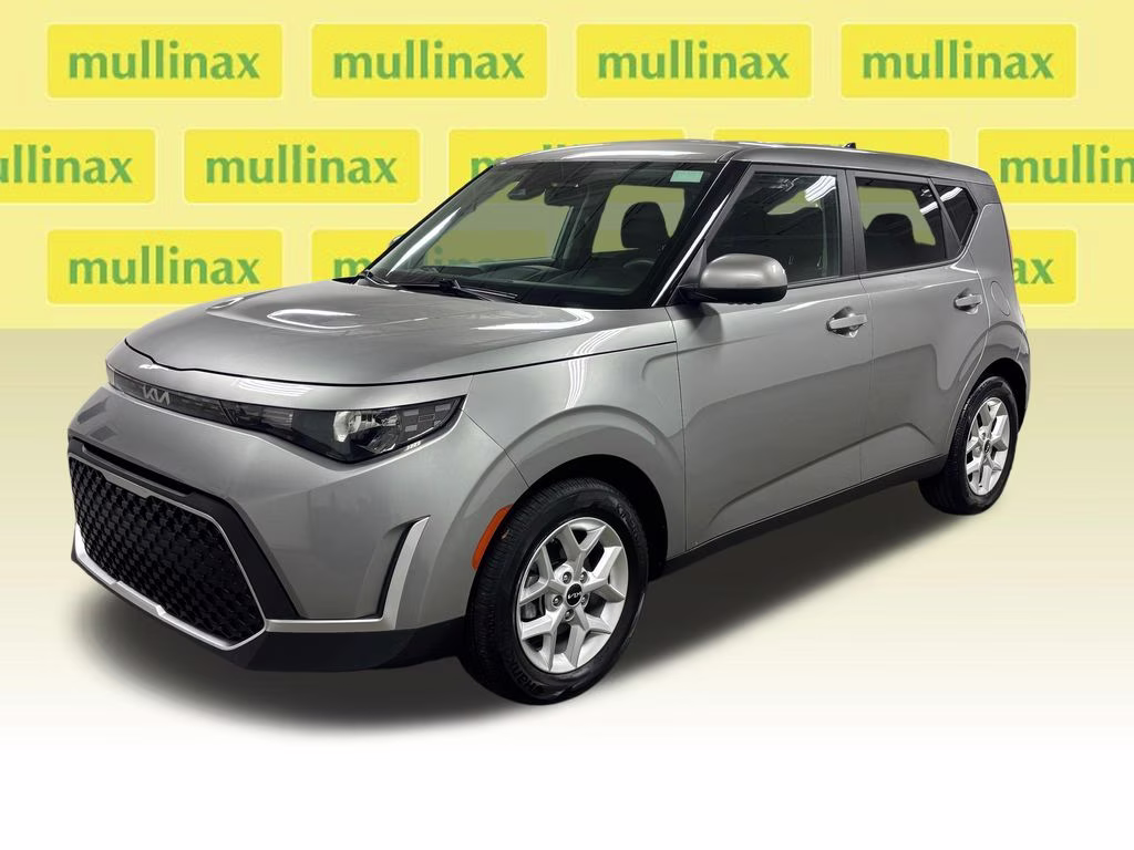 2025 Steel Gray Kia Soul LX FWD Hatchback
