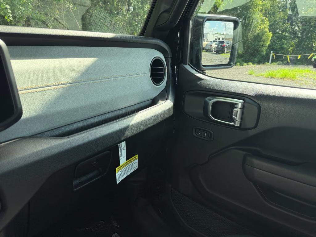 2026 Black Clearcoat Jeep Gladiator Sport 4X4 Truck