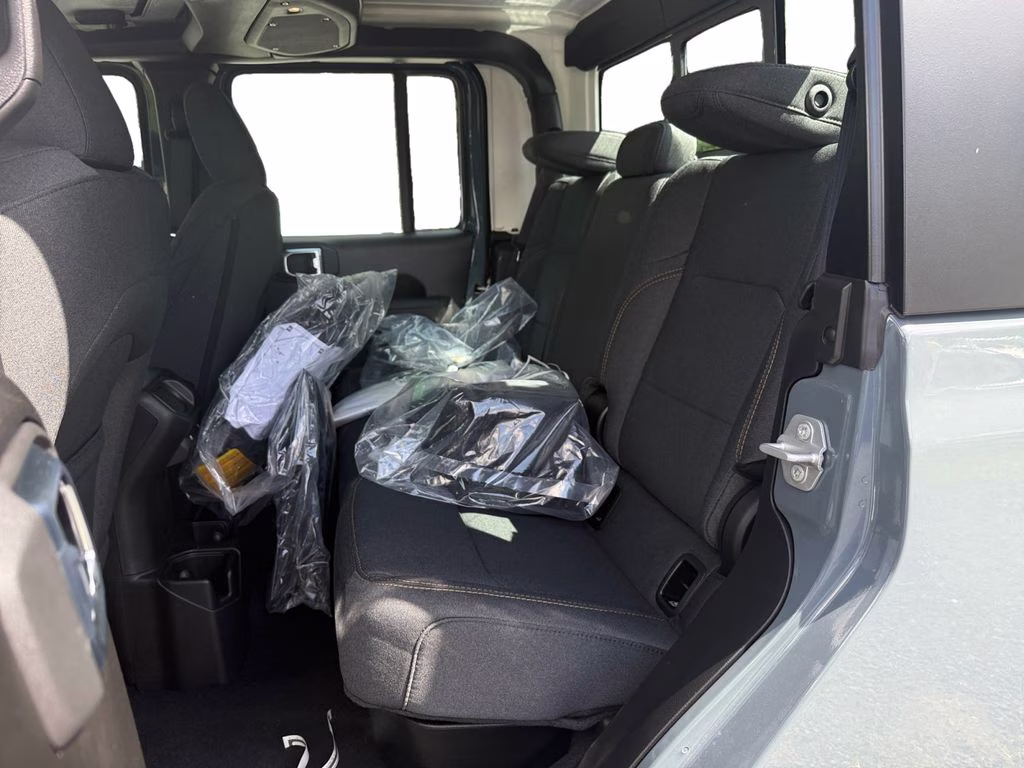 2026 Anvil Clearcoat Jeep Gladiator Sport 4X4 Truck