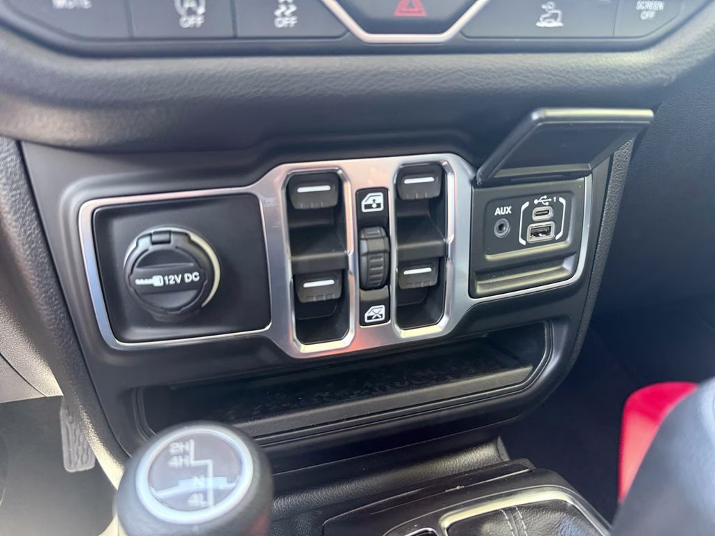 2026 Anvil Clearcoat Jeep Gladiator Sport 4X4 Truck