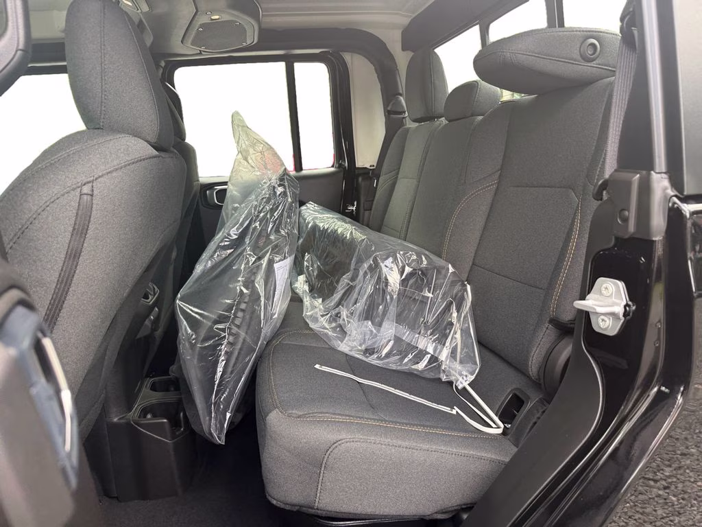 2026 Black Clearcoat Jeep Gladiator Sport 4X4 Truck