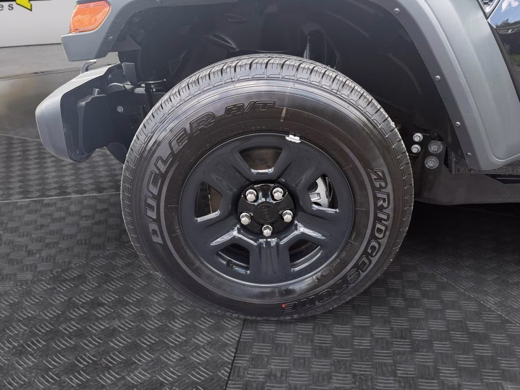 2026 Black Clearcoat Jeep Gladiator Sport 4X4 Truck