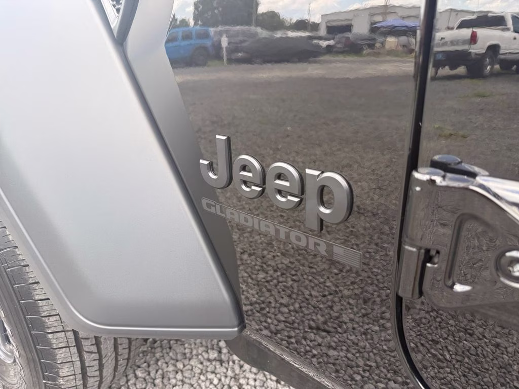 2026 Black Clearcoat Jeep Gladiator Sport 4X4 Truck