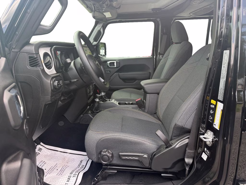 2026 Black Clearcoat Jeep Gladiator Sport 4X4 Truck