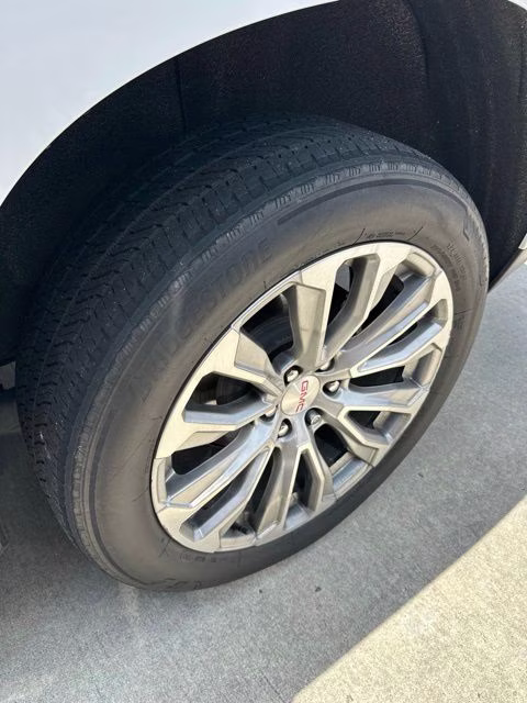 2021 Summit White GMC Yukon Denali 4X4 SUV