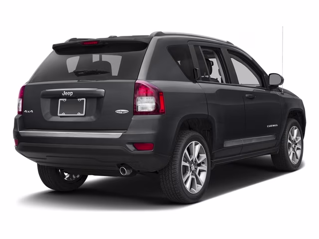 2017 Granite Crystal Metallic Clearcoat Jeep Compass Latitude 4X4
